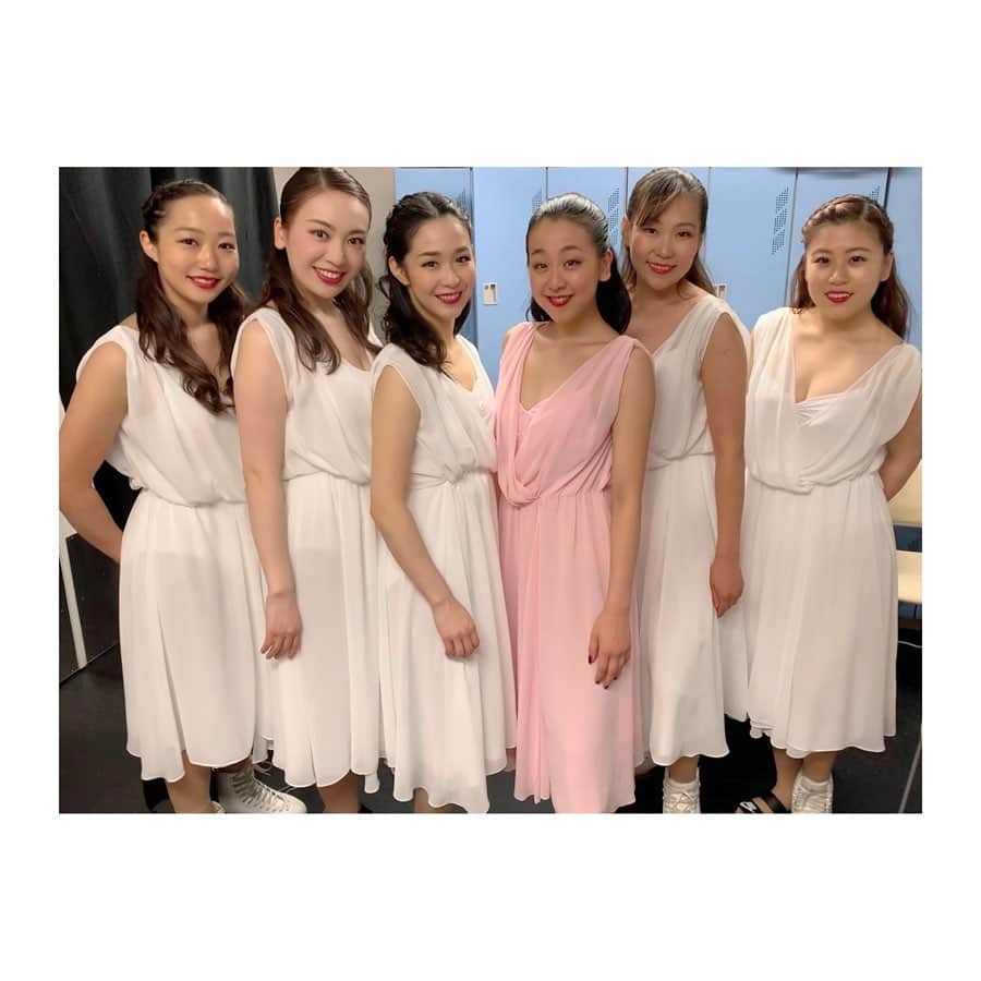 今井遥のインスタグラム：「私にとって特別な所縁のある、新潟でのサンクスツアーも無事に終わりました。﻿﻿ ﻿﻿ ﻿﻿ 練習拠点だったこの地で選手を引退し、﻿﻿ 皆さんに送り出していただいたのは、今回のリンクでした。﻿﻿ ﻿﻿ ﻿﻿ もう二度と人前で滑る事はないと思っていたので、﻿﻿ まさかこの様な形で戻ってくる事が出来るとは当時思いもしませんでした。﻿﻿ ﻿﻿ ﻿﻿ このような機会が出来た事は、﻿﻿ 様々な巡り合わせが無ければあり得た事ではなく、改めて私の人生での全ての出会いに感謝しています。﻿ ﻿﻿ ﻿ ﻿ ﻿幸せな瞬間をありがとうございました💖﻿ 次の滋賀公演に向けてまた頑張ります！﻿﻿ ﻿﻿ ﻿﻿ #浅田真央サンクスツアー #maotour #新潟」