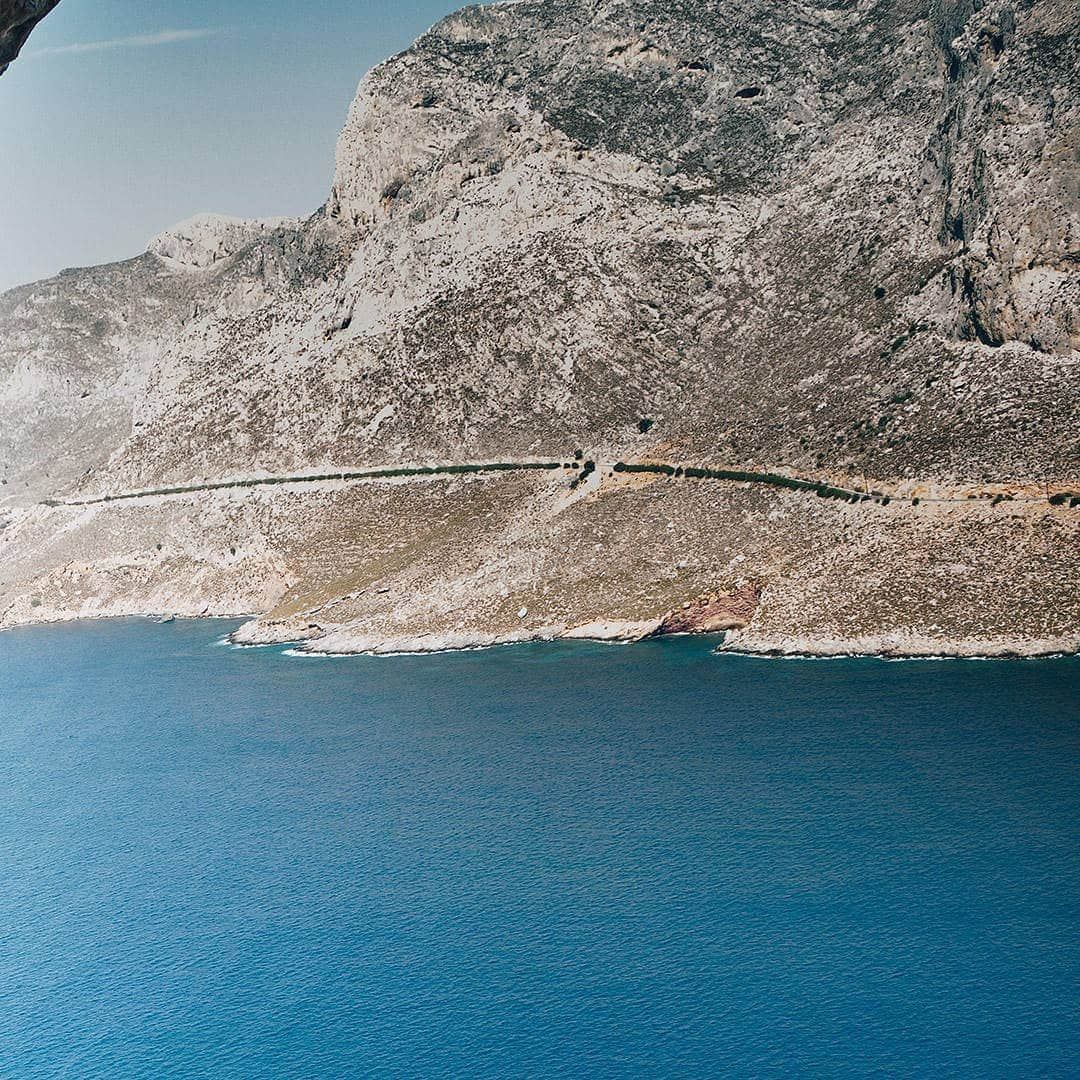 Mammutさんのインスタグラム写真 - (MammutInstagram)「Some #mondaymotivation for you! Swipe left and enjoy the breathtaking view of Kalymnos as experienced by our Mammut Scandinavia Athlete @marieholmerud 🌅 📸: @bjornarsmestad #mammut_swiss1862 #loveclimbing #climbinggirls #climbinglife #climbing_worldwide #outdoor」6月24日 17時47分 - mammut_swiss1862