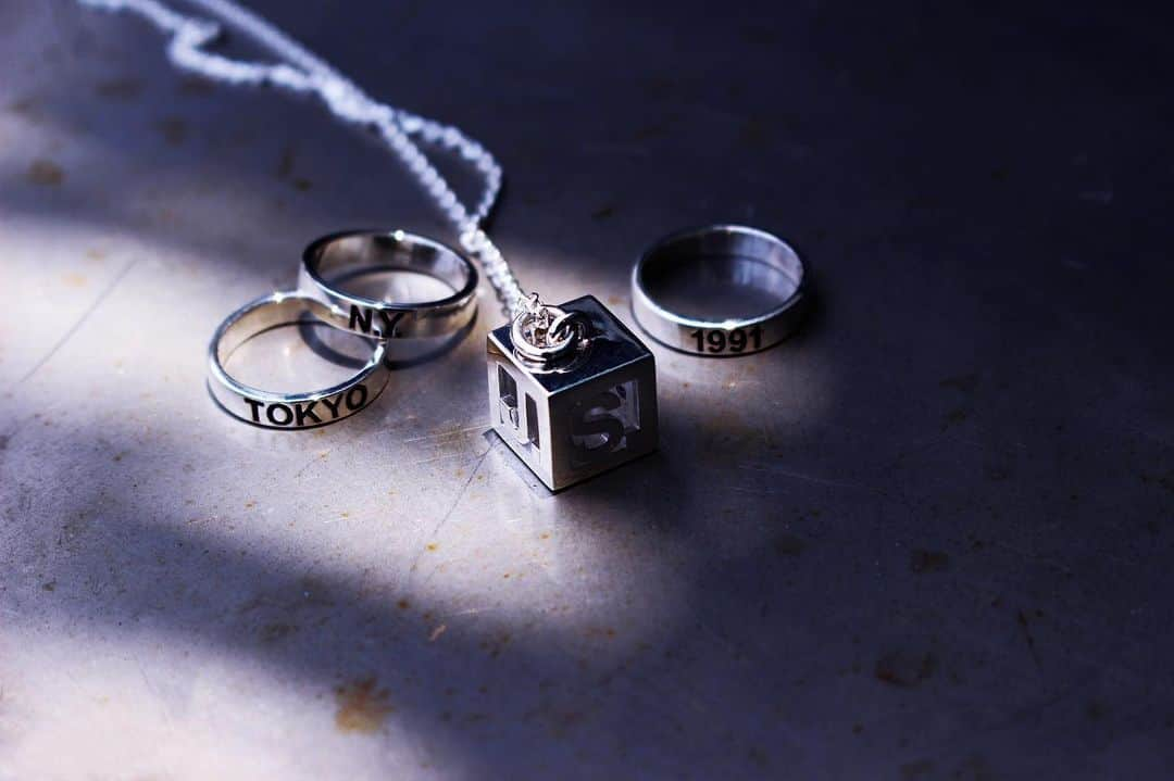 J.S.Bさんのインスタグラム写真 - (J.S.BInstagram)「. Cube Pendant 3 Ring Set  #jsb #jsbofficial」6月24日 18時01分 - j.s.b._official