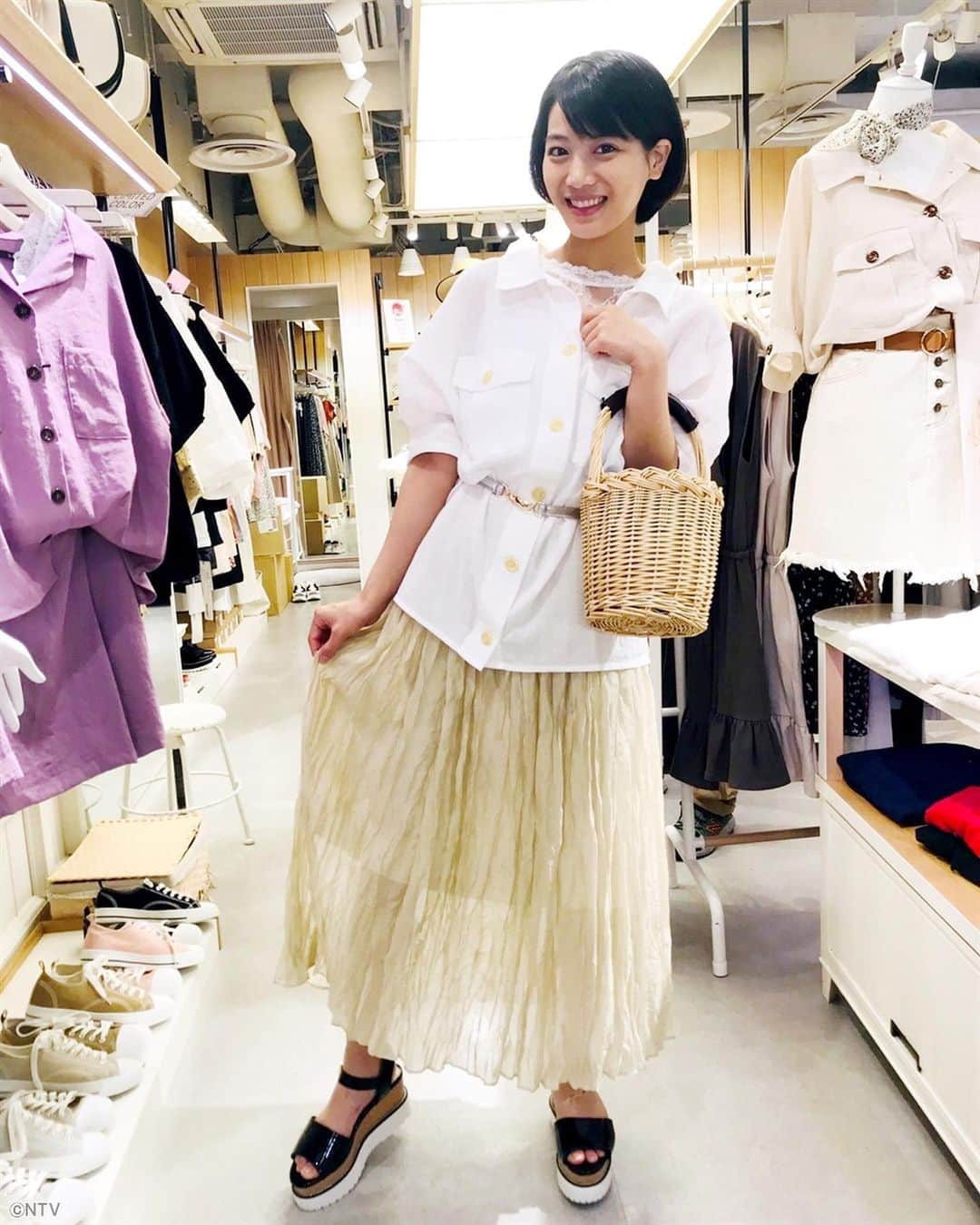 ZIP!さんのインスタグラム写真 - (ZIP!Instagram)「👗大胆なワンショルダーや、みんな持ってるクロシェ編みなど…🌻今年の夏ファッションをチェック☝🏻 . #明日のZIP! #流行ニュースキテルネ！ #夏ファッション #北原帆夏 #ZIP!」6月24日 18時20分 - ntvzip