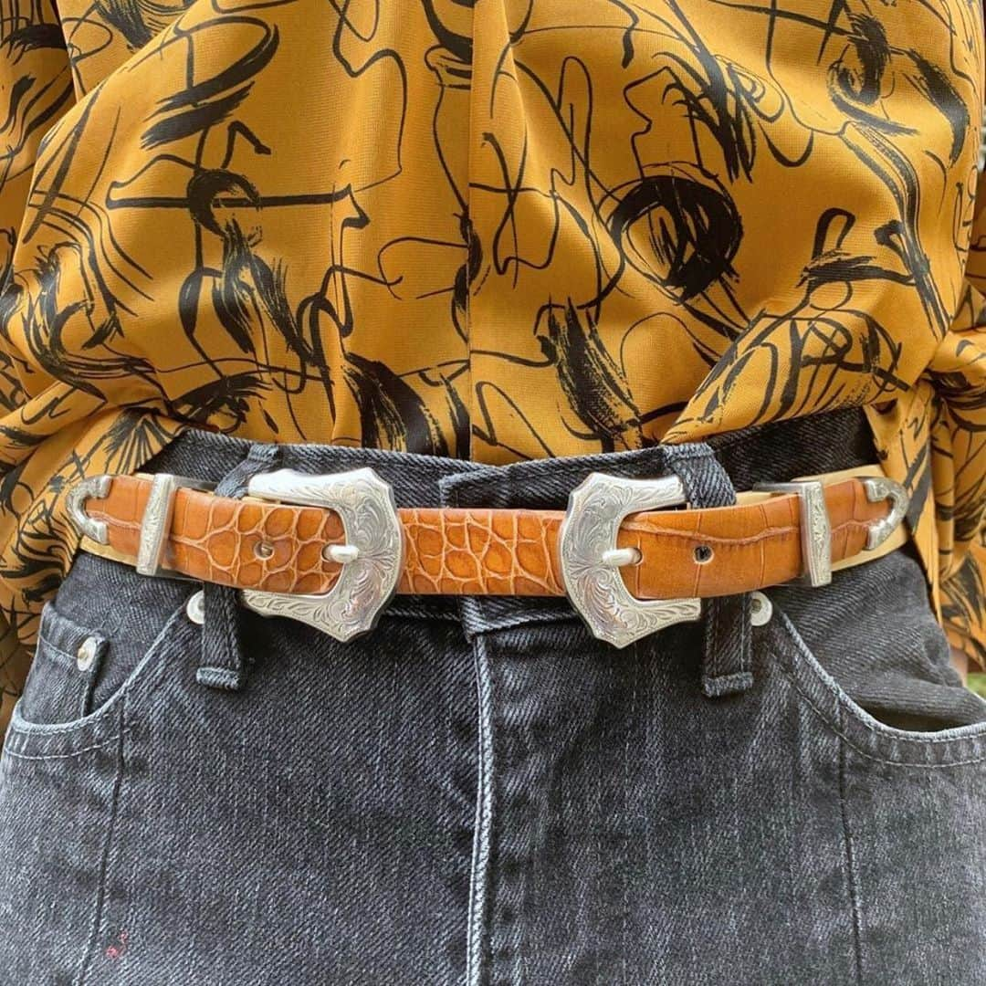 TOGAさんのインスタグラム写真 - (TOGAInstagram)「#repost from @midwest_tw Double buckle belt Available at TOGA store. ・ #toga #togaarchives #togapulla #togapulla19aw #western #トーガ #トーガアーカイブス #トーガプルラ」6月24日 18時34分 - togaarchives