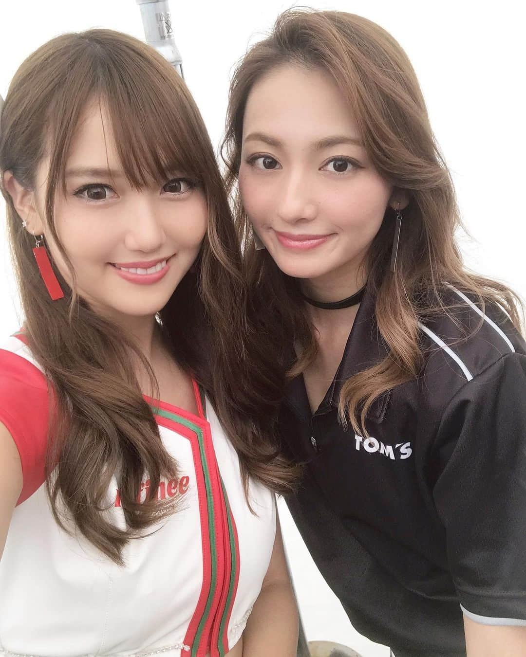 今井みどりさんのインスタグラム写真 - (今井みどりInstagram)「みたびん🙈♡ 今週末は一緒にsuperGTタイだ🇹🇭だよー🏎✊🏼 #racequeen」6月24日 18時34分 - imaimidori