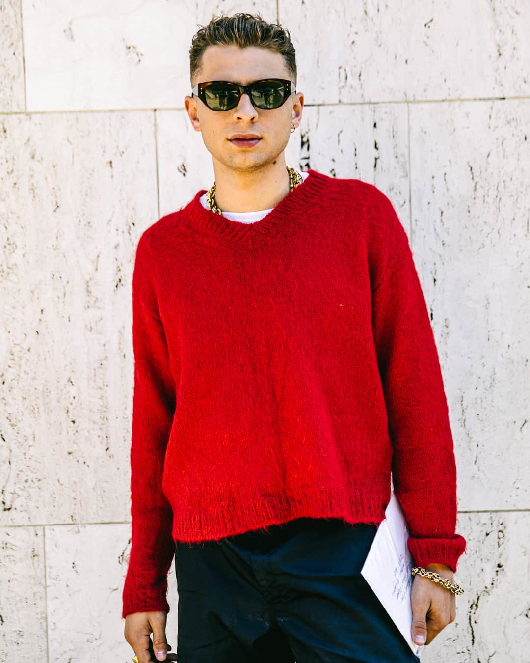 Loeweさんのインスタグラム写真 - (LoeweInstagram)「Guests arriving at Maison de l'UNESCO to see the #LOEWESS20 Menswear runway show. #LOEWE #ParisFashionWeek #PFW #Menswear」6月24日 19時00分 - loewe