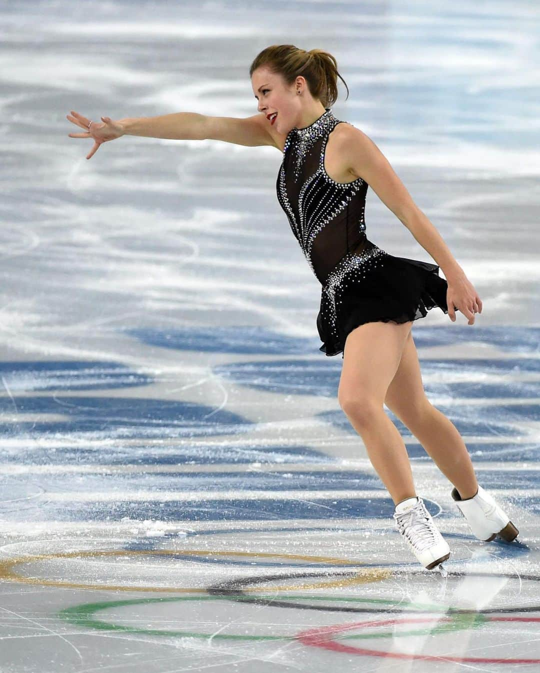 アシュリー・ワグナーさんのインスタグラム写真 - (アシュリー・ワグナーInstagram)「Happy #OlympicDay (a day late). I got to this point in my career in a pretty unconventional way, but it was an absolute dream come true. This moment pushed me to appreciate and make the most of my time on the ice, and made me hungry to prove I deserved to be there. My experience was full of moments I will never forget and I am so THANKFUL I am able to call myself an Olympian!!」6月24日 18時56分 - ashwagner2010