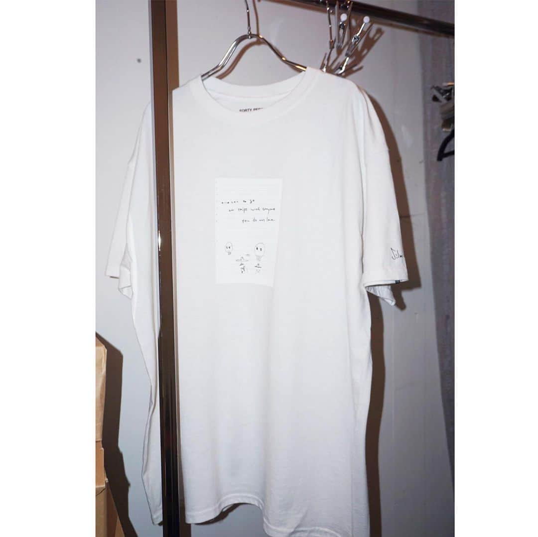 HYPEBEAST Japanさんのインスタグラム写真 - (HYPEBEAST JapanInstagram)「#hypebeaststyle : FORTY PERCENT AGAINST RIGHTS x Silver による限定コラボTシャツ＆バッグが発売。東京発メディア『Silver』にとって初となるグッズが FPAR コラボのもとに誕生。 Photos: FORTY PERCENT AGAINST RIGHTS」6月24日 19時01分 - hypebeastjp