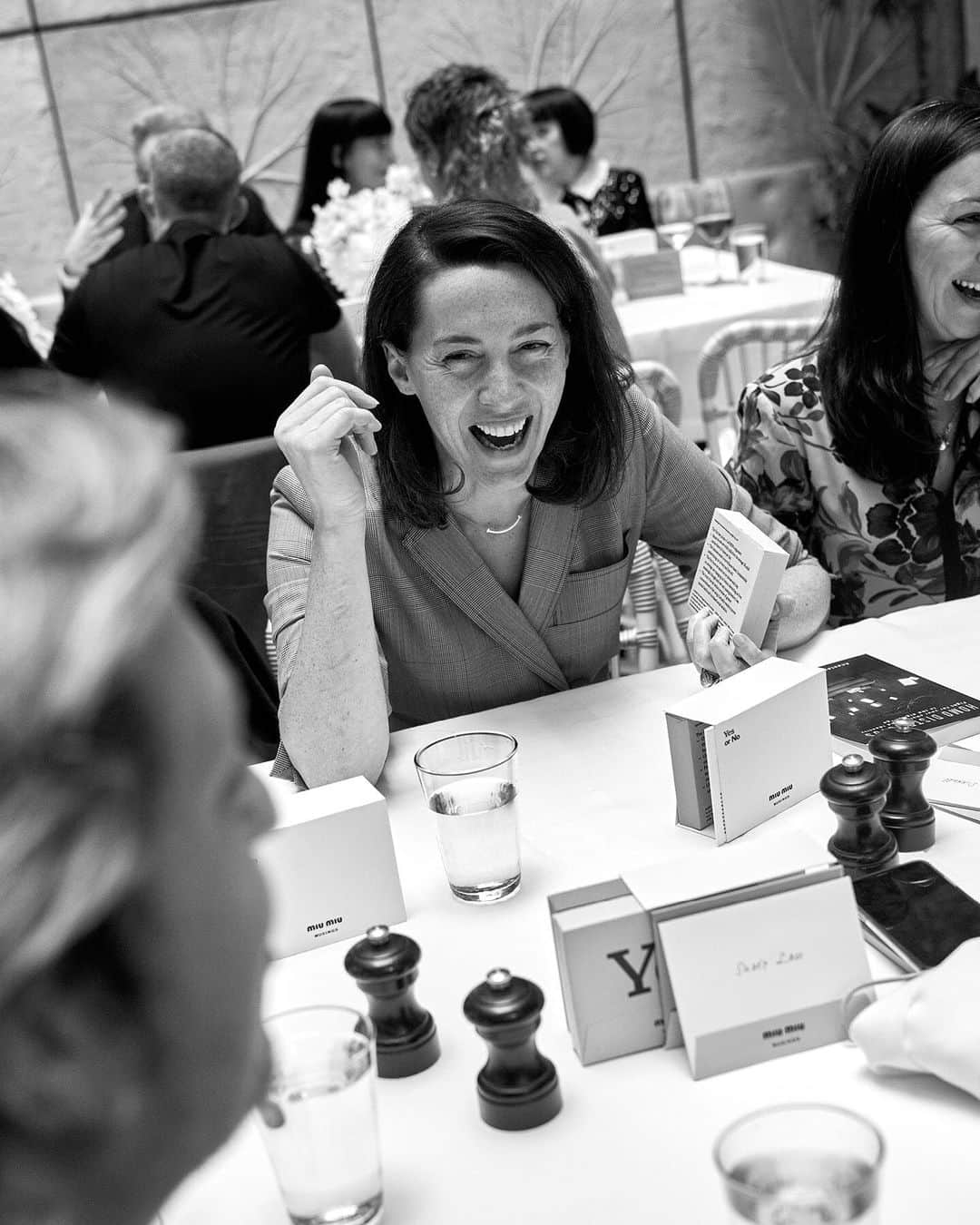 Miu Miuさんのインスタグラム写真 - (Miu MiuInstagram)「Miu Miu Musings, a series of working lunch debates hosted by Penny Martin. Guests speakers: #LaurenCollins, #AliceRawsthorn Location: #Spring, #London Date: 18 June 2019 #MiuMiuMusings #MiuMiu #PennyMartin #RussellTovey #SusieLau #JennNkiru #CateLeBon #BellaFreud #PeterYork #DinaAsherSmith #AnastasiaDedyukhina #AlexanderFury #VictoriaSiddall #PaulaGerbase #JessCartnerMorley #VeronikaHeilbrunner」6月24日 19時11分 - miumiu