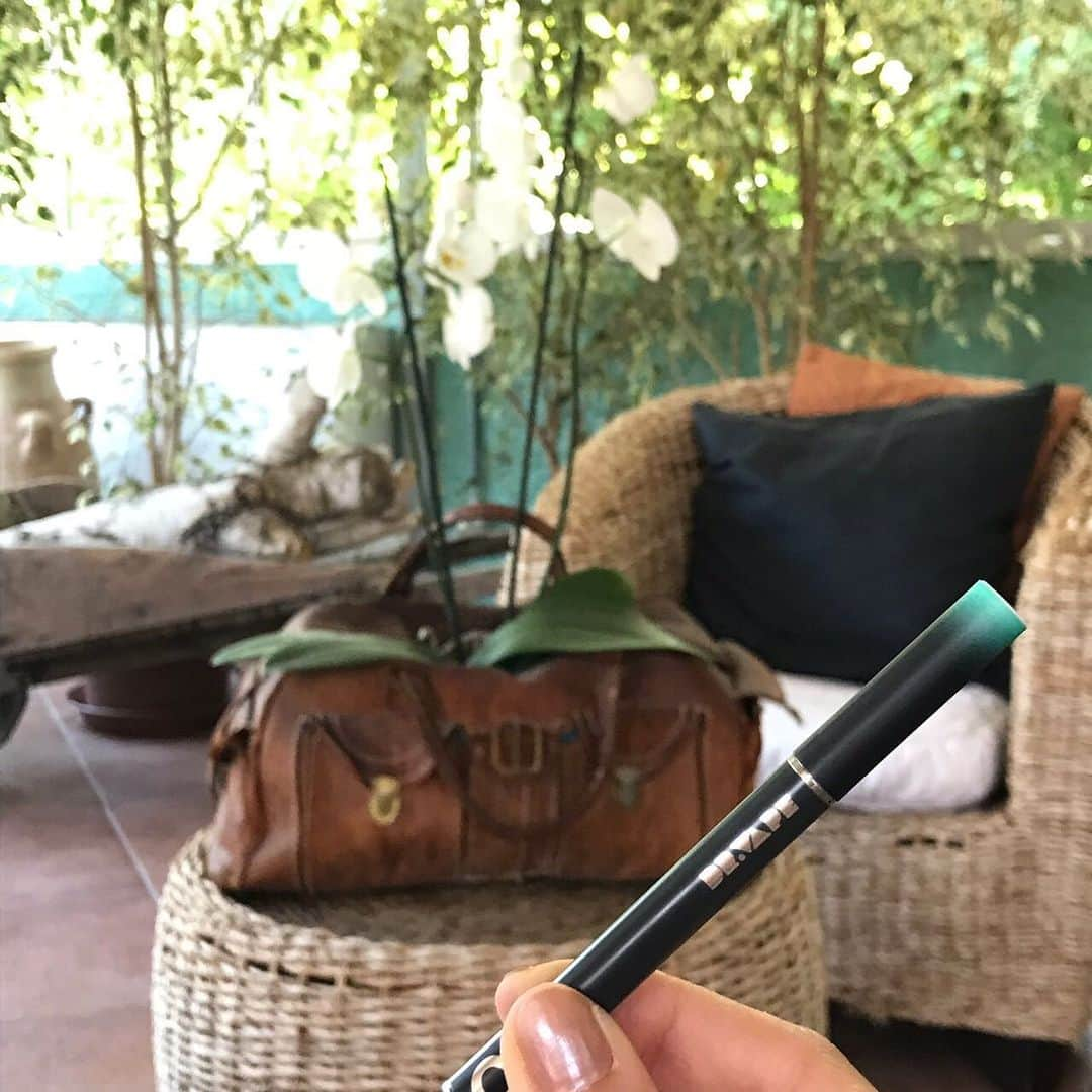 DR.VAPEさんのインスタグラム写真 - (DR.VAPEInstagram)「イタリア中部のベルガモ🇮🇹 ヨーロッパは梅雨がなく、とても気持ちのいい季節です🌿 * * #DRVAPE#VAPE#Bergamo#italy#goodseason#travelgram#traveltotheworld#instagood#travel #ドクターベープ#べイプ#ベルガモ#イタリア#旅行#イタリア中部#絶景#絶景スポット#タビジョ#世界旅行#健康#旅好きな人と繋がりたい#禁煙#禁煙グッズ#タバコ#禁煙したい#旅好き#ヨーロッパ旅行#ガーデン#ウェディング」6月24日 19時30分 - dr.vape_official