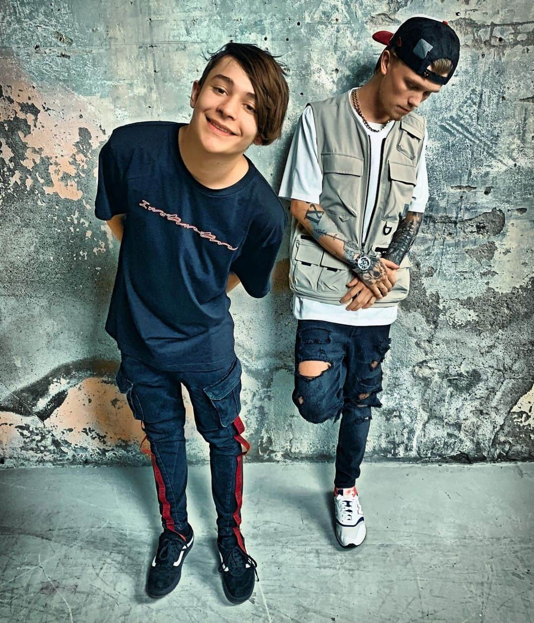 Bars and Melodyさんのインスタグラム写真 - (Bars and MelodyInstagram)「We have some much dope content coming for you guys soon!!! Just wait 😋」6月24日 20時03分 - barsandmelody