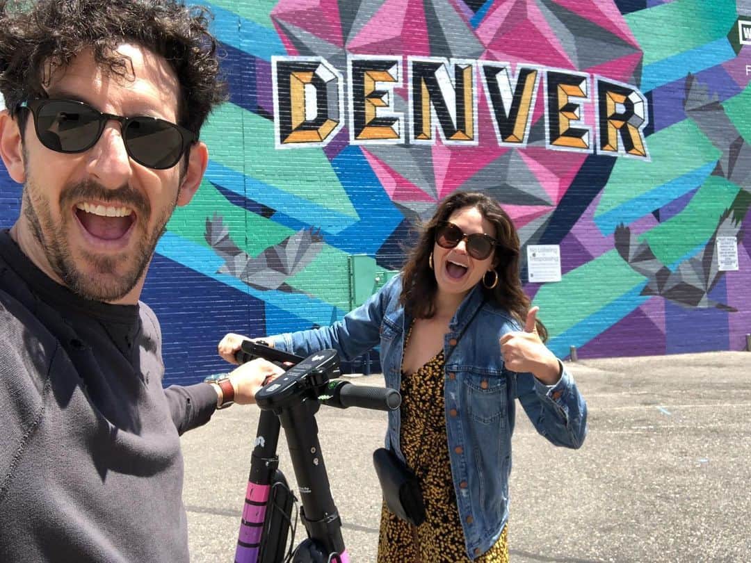 アダム・シャピロのインスタグラム：「Ok it’s time to try these scooter things out. Pray for us.」