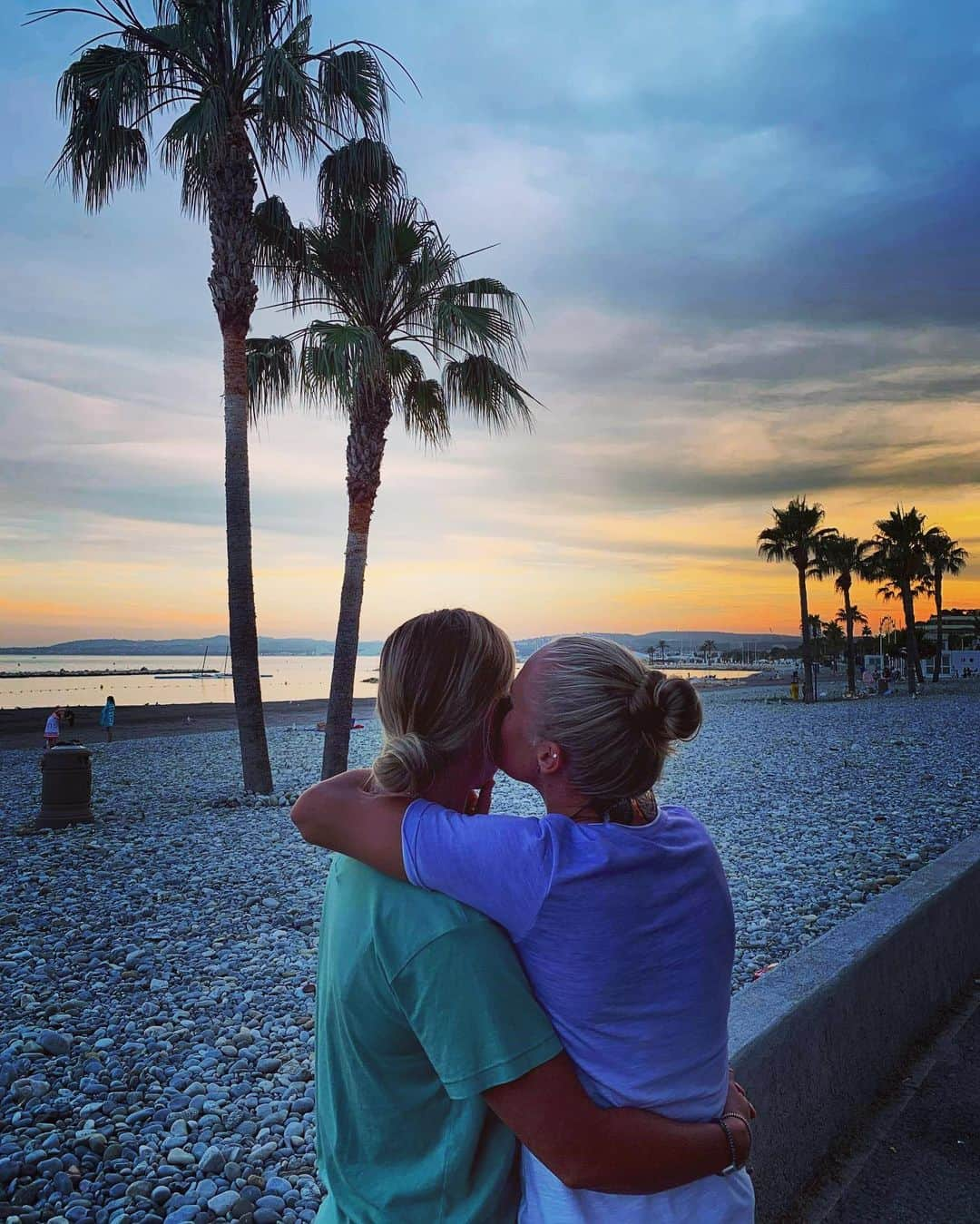 タメカ・バットさんのインスタグラム写真 - (タメカ・バットInstagram)「Peace amidst the emotions of the  #fifawwc2019 #france #nice #wifey」6月25日 6時15分 - tamekayallop