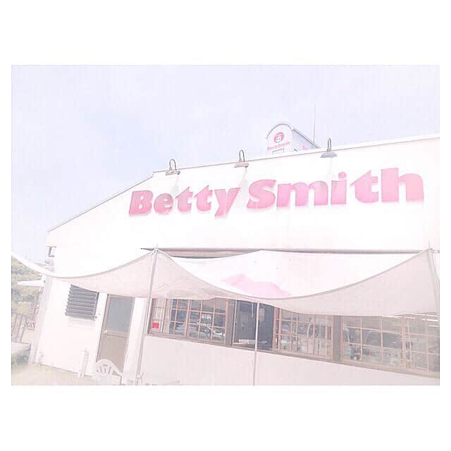 門田桃奈さんのインスタグラム写真 - (門田桃奈Instagram)「初なるジーンズ作り👒  #Okayama #BettySmith #STU48の行ってきまSU  #児島ジーンズ  #🍡」6月25日 6時22分 - momopyon_7