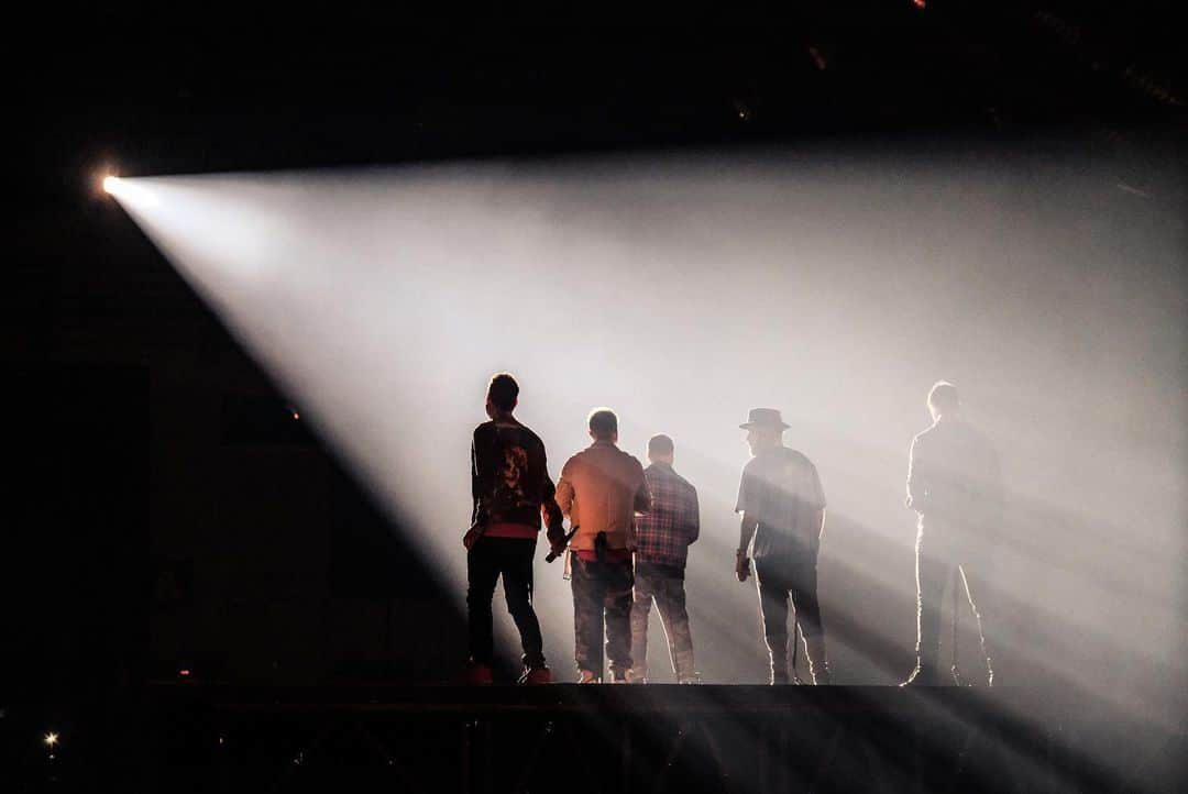 backstreetboysさんのインスタグラム写真 - (backstreetboysInstagram)「Can’t believe tonight was our second to last show on the European leg of the #DNAWorldTour! Thanks for making it special Warsaw ♥️🇵🇱 #BSBPOL」6月25日 7時01分 - backstreetboys