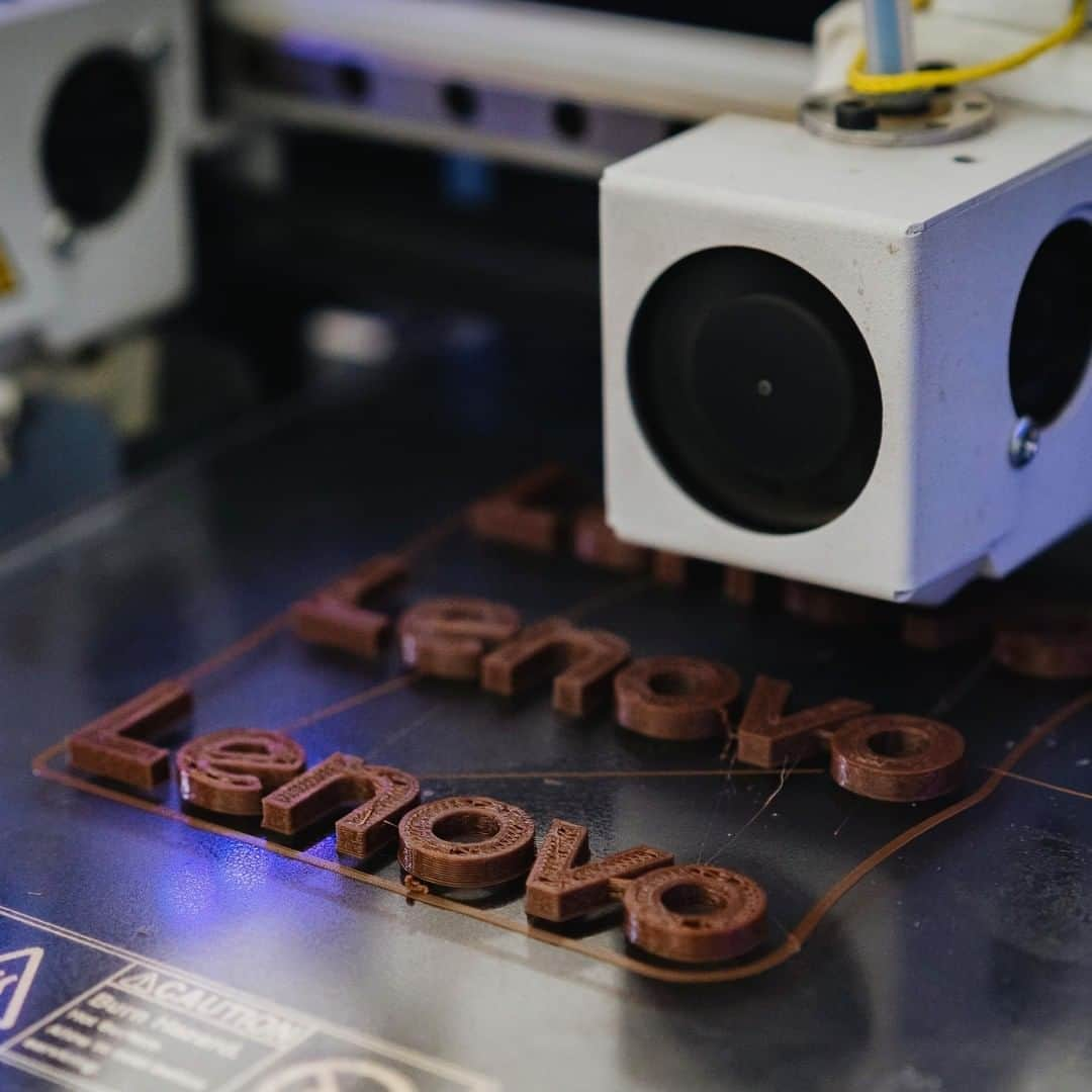 Lenovoさんのインスタグラム写真 - (LenovoInstagram)「MONDAY QUESTION: If you could 3D-print any object, what would it be?」6月24日 22時22分 - lenovo