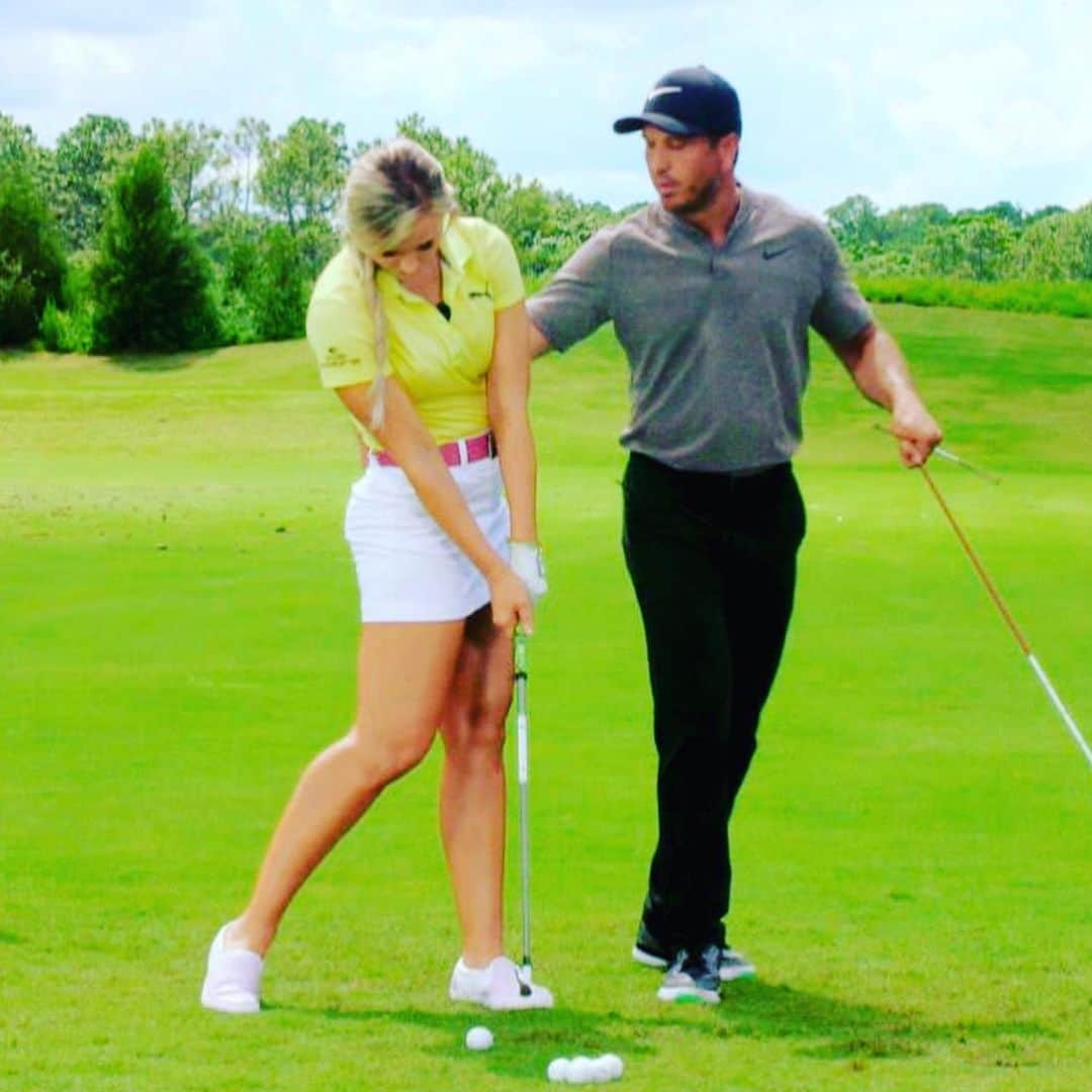 ブレア・オニールさんのインスタグラム写真 - (ブレア・オニールInstagram)「🏌🏼‍♀️✨📺 TONIGHTS episode of #ComoConcepts is “Leg Day” Monday 7 PM ET ⛳️ See ya Tonight on @golfchannel 😊」6月24日 22時25分 - blaironealgolf