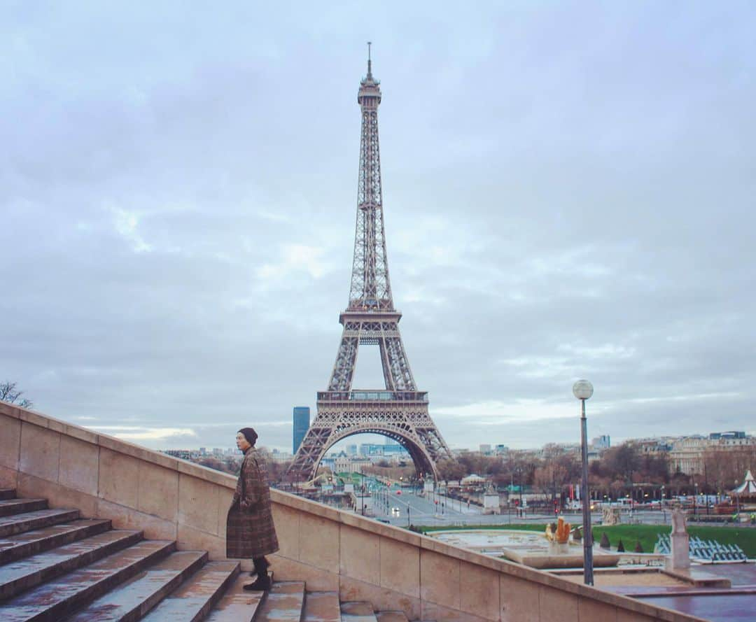 Yuya Oishiさんのインスタグラム写真 - (Yuya OishiInstagram)「La tour Eiffel🚶‍♂️🗼🇫🇷✨﻿ ﻿ ﻿ ﻿ ﻿ #france #paris  #travelling #beautiful #travel #trip #journey #travelgram #love #happy #eiffeltower #sky  #instagood #art #fashion #photooftheday  #cool #traveler #power #instatravel #travellover  #フランス #パリ #海外 #海外旅行 #旅  #旅行  #海外生活 ﻿#エッフェル塔 #🇫🇷🗼」6月24日 22時32分 - yuustaglam