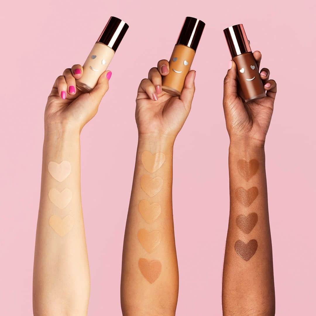 Benefit Cosmetics UKさんのインスタグラム写真 - (Benefit Cosmetics UKInstagram)「Swatch Heaven 😍💕 Our latest launch #hellohappy Flawless Brightening Foundation has us feeling weak at the knees. The cutest pink glass bottle, brightening medium-to-full coverage formula & hydrating ingredients make it the perfect skin enhancing companion 💕 #hellohappy #foundation #beauty #benefit . . . 📷 Image Description: Three arms holding new Hello Happy Foundation with heart swatches.」6月24日 22時41分 - benefitcosmeticsuk
