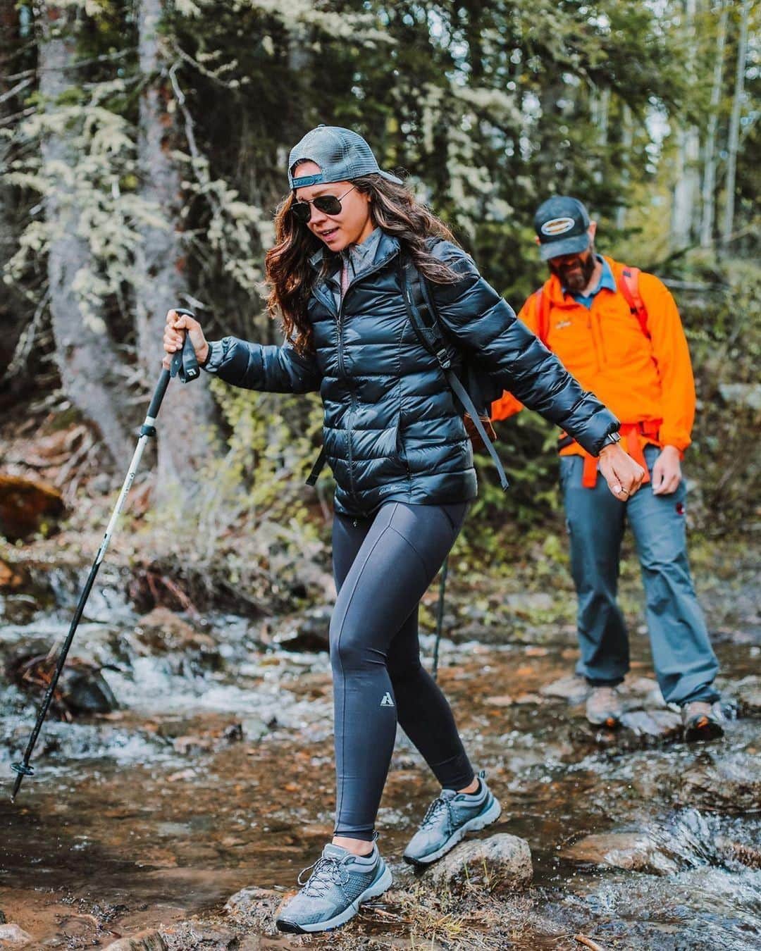 エディー・バウアーさんのインスタグラム写真 - (エディー・バウアーInstagram)「“I hike because it brings me back to my foundation. It helps me listen to that little voice inside. Being out here is a reminder that there’s beauty around every corner, and I have the opportunity every single day to go find it and write my own story. 🏔✨ #WhyIHike” - @emilyabbate 📸: @elisegiordano」6月24日 22時47分 - eddiebauer