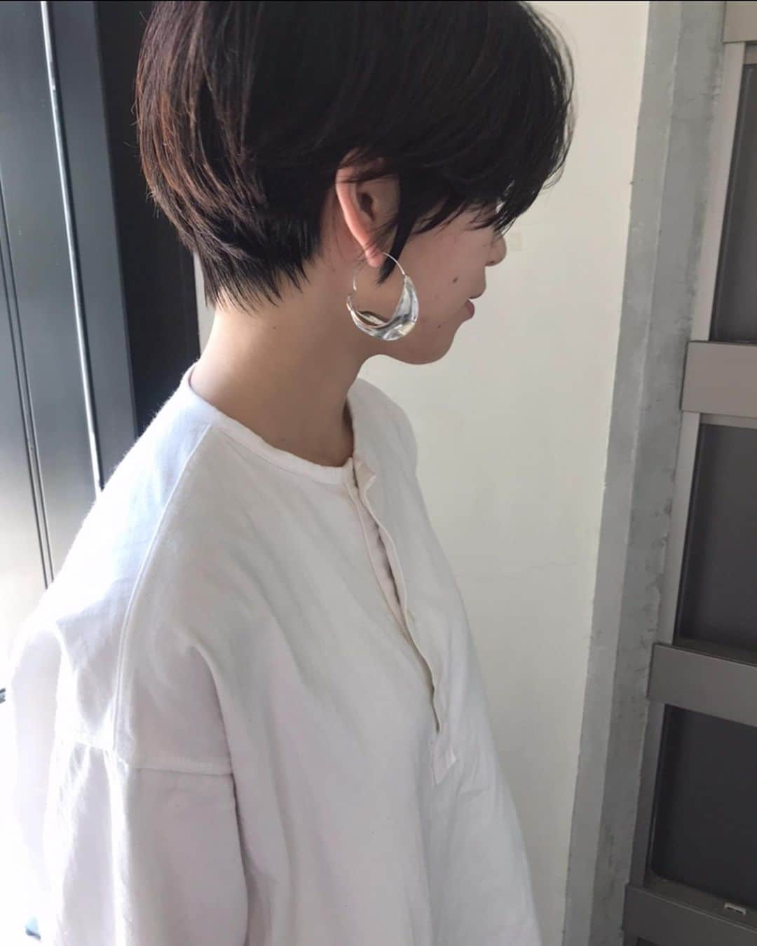 ショートヘアカタログ・紺野 善仙さんのインスタグラム写真 - (ショートヘアカタログ・紺野 善仙Instagram)「北海道から #ショートにします動画 #紺野ショート ナツありがとう!!」6月24日 23時10分 - nori190