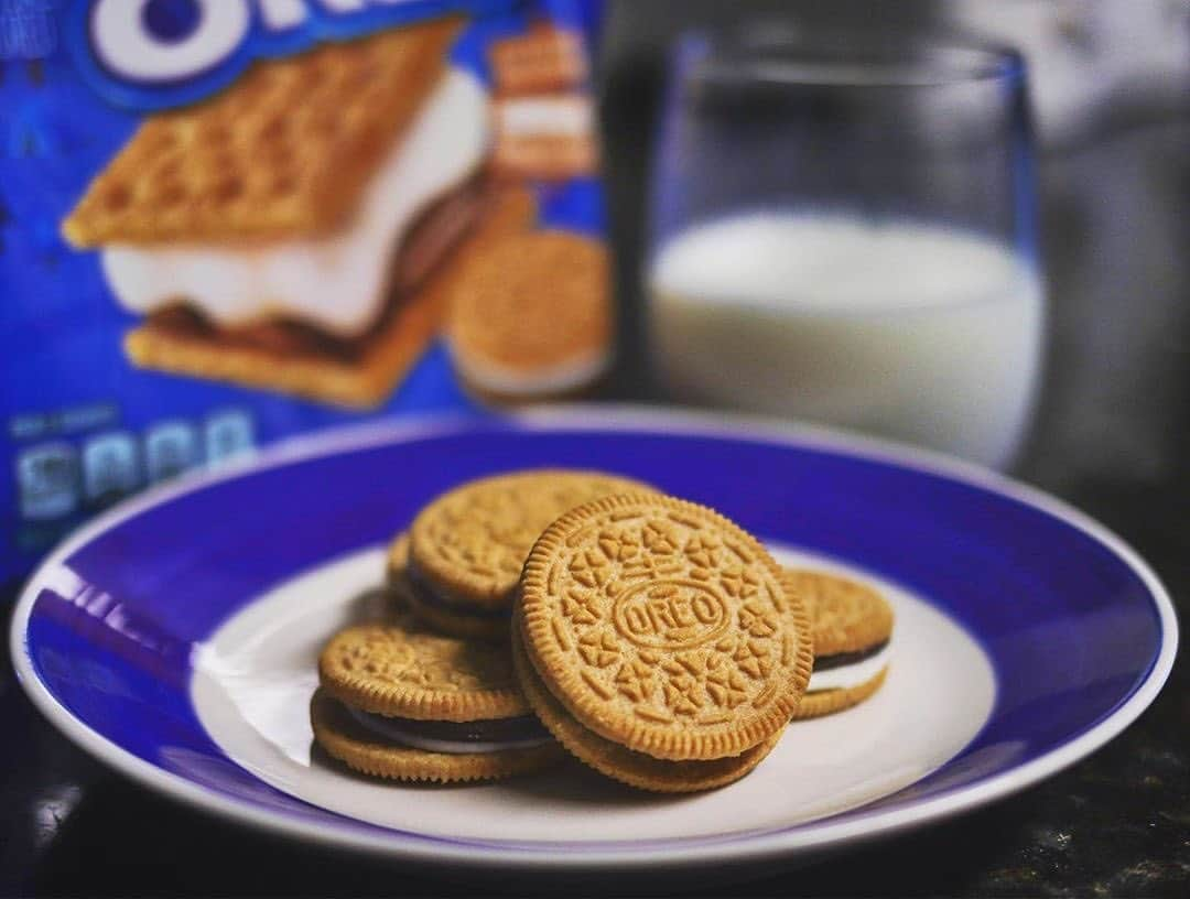 OREOさんのインスタグラム写真 - (OREOInstagram)「S’mores OREO cookies. No bonfire required. 📸:@youtubemannyberry」6月25日 0時00分 - oreo