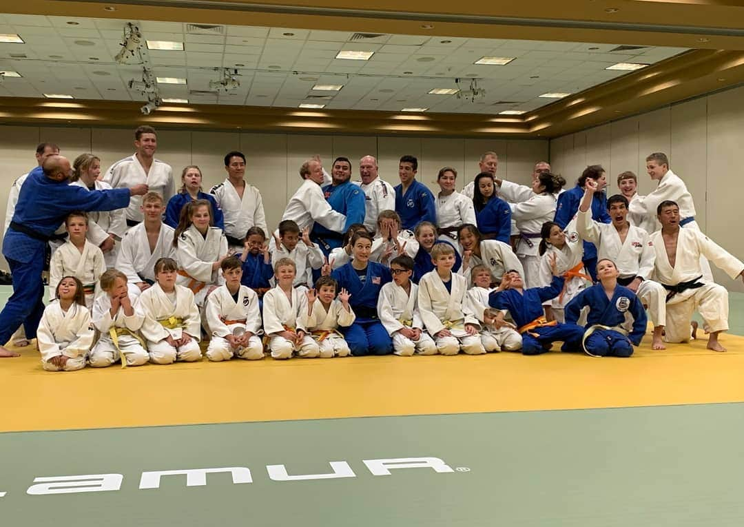 マルティ・マロイさんのインスタグラム写真 - (マルティ・マロイInstagram)「I've had some amazing #judo adventures in the last few weeks! 3 seminars in 3 states introduced me to more than 300 #judoka and parents. I'm so grateful to be able to share the lessons I learned during my career with so many! 'The way of judo' is NOT the easiest way. But as my coach Mr. Uchida always says, "Judo is preparation for life." 🙏  Thank you to hosts from @nankajudo for inviting @project2024 to SoCal! Seiei Dojo for bringing me back for the 2nd time (stay tuned for next year WA!). And to my friend Michael Eldred and Daiheigen Yudanshakai for inviting me to #BoiseState for their annual summer camp! The hospitality is so appreciated! 🙇‍♀️ Link in bio if you are interested in having me visit your dojo! 🥋  #judofamily」6月25日 0時01分 - martidamus