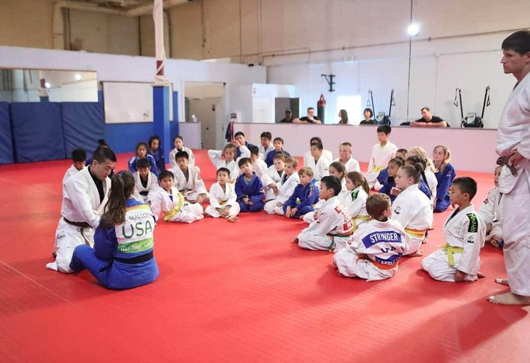 マルティ・マロイさんのインスタグラム写真 - (マルティ・マロイInstagram)「I've had some amazing #judo adventures in the last few weeks! 3 seminars in 3 states introduced me to more than 300 #judoka and parents. I'm so grateful to be able to share the lessons I learned during my career with so many! 'The way of judo' is NOT the easiest way. But as my coach Mr. Uchida always says, "Judo is preparation for life." 🙏  Thank you to hosts from @nankajudo for inviting @project2024 to SoCal! Seiei Dojo for bringing me back for the 2nd time (stay tuned for next year WA!). And to my friend Michael Eldred and Daiheigen Yudanshakai for inviting me to #BoiseState for their annual summer camp! The hospitality is so appreciated! 🙇‍♀️ Link in bio if you are interested in having me visit your dojo! 🥋  #judofamily」6月25日 0時01分 - martidamus