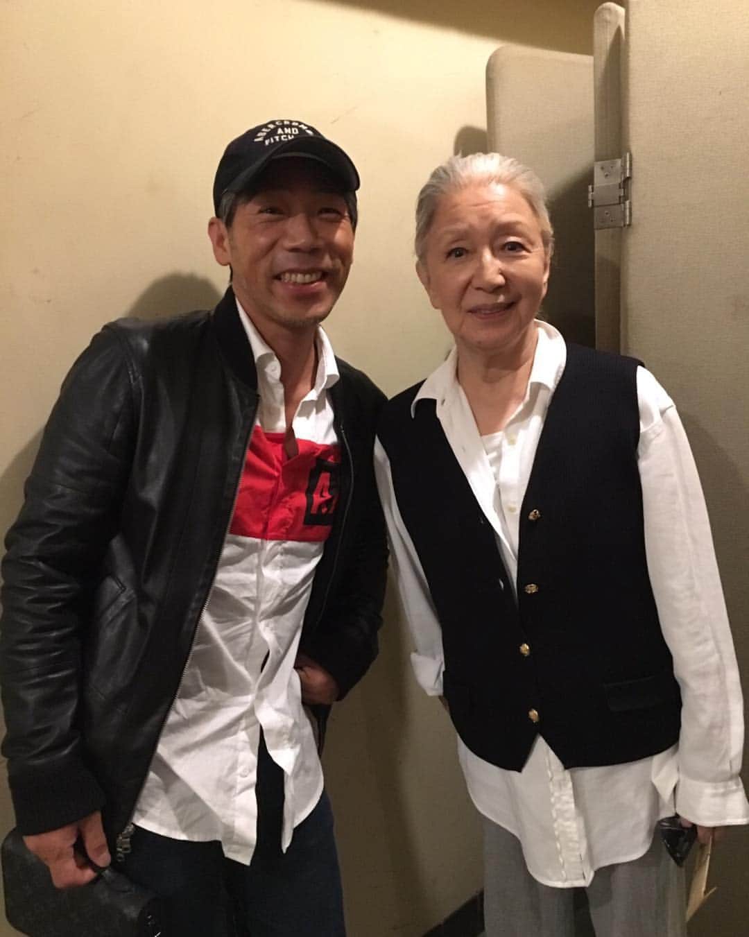 火口秀幸のインスタグラム：「#草笛光子  さん #市村正親  さん #堀部圭亮  さん #ドライビングミスデイジー  #新宿  #紀伊國屋ホール 拝見して参りました。 原作は 存じていたものの  いやぁ〜  凄かったッ カルチャーショックとも言うべき  芸の力  役者という真髄  恐れ入り過ぎて  #感動  を 超えてしまいました。 一流の遥か上に 存在する #超一流 草笛さん 80代  市村さん 70代  もう 信じられない領域でした。  自分も 精進して 少しでも 近づける様  頑張ります。 素晴らし過ぎでした。 本当に。  御時間ある方は 是非、お勧めの  #舞台  です。最高に #素敵  な作品です」