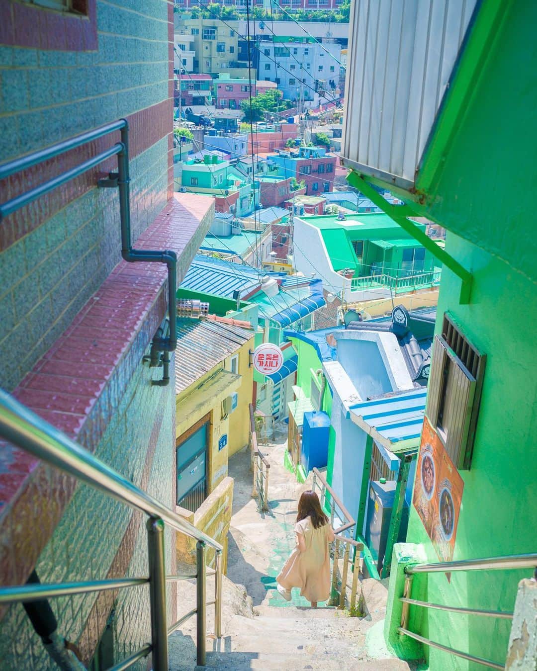 のインスタグラム：「甘川洞文化村 釜山｜부산 감천문화마을 Gamcheon Culture Village - Seoul」