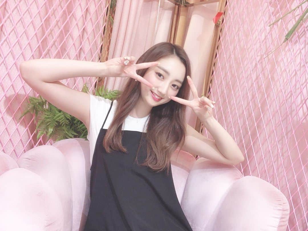 のインスタグラム：「先週はニガテな発表テストがあって、週末はゆっくりして、今日は部屋の掃除dayでした☺︎* 1週間みんな頑張ろっ！」