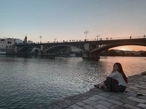 GilMeさんのインスタグラム写真 - (GilMeInstagram)「#이사벨다리 #일몰 #세비야#Puente_de_Isabel_II #Sunset #Seville」6月25日 1時40分 - gilmebaby