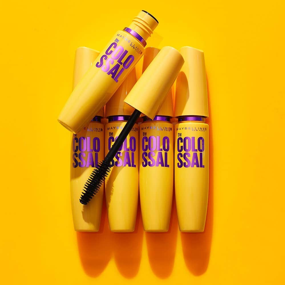 Maybelline New Yorkさんのインスタグラム写真 - (Maybelline New YorkInstagram)「#Colossalmascara makes my lashes look ____! Fill in in the blank below! 💛」6月25日 1時40分 - maybelline