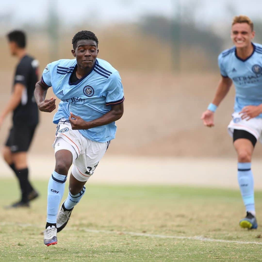 ニューヨーク・シティFCさんのインスタグラム写真 - (ニューヨーク・シティFCInstagram)「Congratulations to the Boys U-19s on making the Final 4 of the #DA2019Playoffs for the second year in a row 🙌🗽👕 #NYCFC #NYCFCAcademy #ForTheCity」6月25日 7時23分 - nycfc