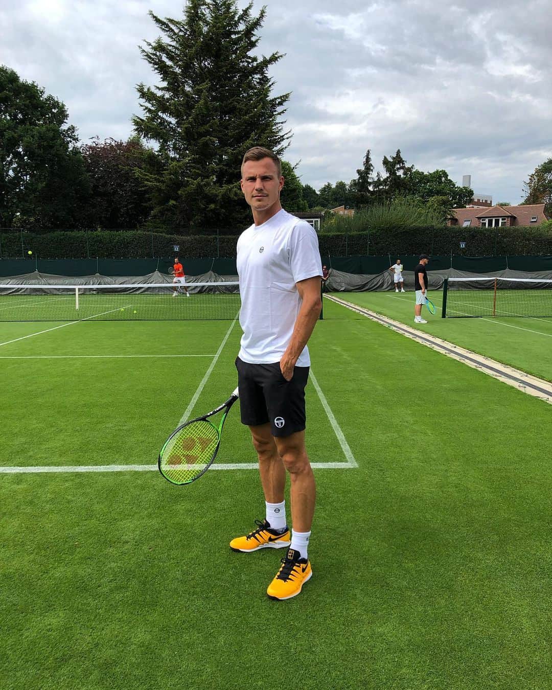 マートン・フチョビッチさんのインスタグラム写真 - (マートン・フチョビッチInstagram)「Wimbledon 2019 🌱🎾」6月25日 3時26分 - fucsovicsmarci