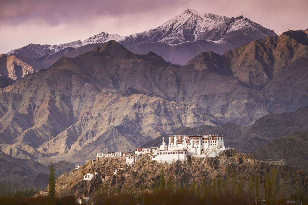 Cory Richardsさんのインスタグラム写真 - (Cory RichardsInstagram)「Magic is a thing. Ladakh, India 2018 @natgeo @natgeotravel」6月25日 4時20分 - coryrichards