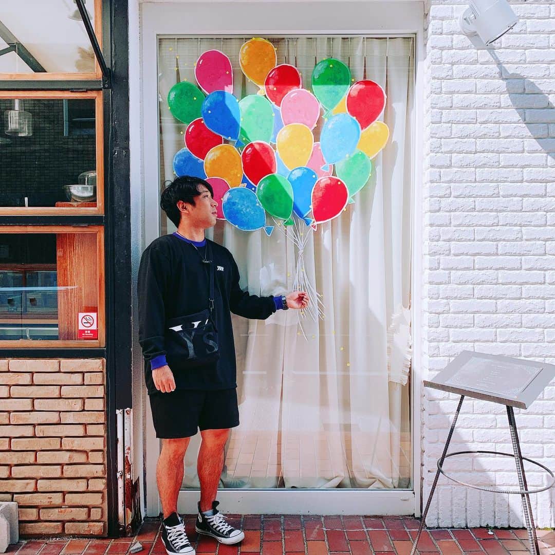 のインスタグラム：「あったら掴む  #風船 #静岡」