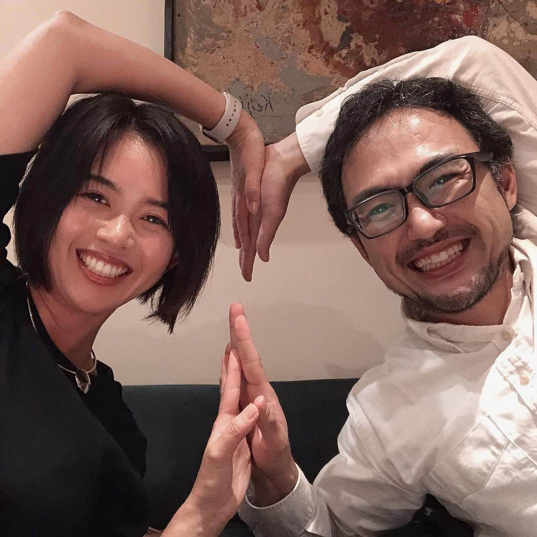 倉田亜味さんのインスタグラム写真 - (倉田亜味Instagram)「田村幸士くんとクラタッチ  #田村幸士 くん #久しぶり  #変形クラタッチ #エッジが効いています #俳優 #カメラマン #オールマイティ #多趣味 #トライアスロン に興味あり #いつかご一緒できるかしら #倉田とハイタッチ #クラタッチ #トライアスロンへの応援 #ありがとうございます #クラタッチ1000 #78人目 #KT0078 #swimming #cycling #running #triathlon  #いつかはアイアンマン  #倉田あみ #kurataami #くらたあみ」6月25日 15時46分 - kurata_amigram