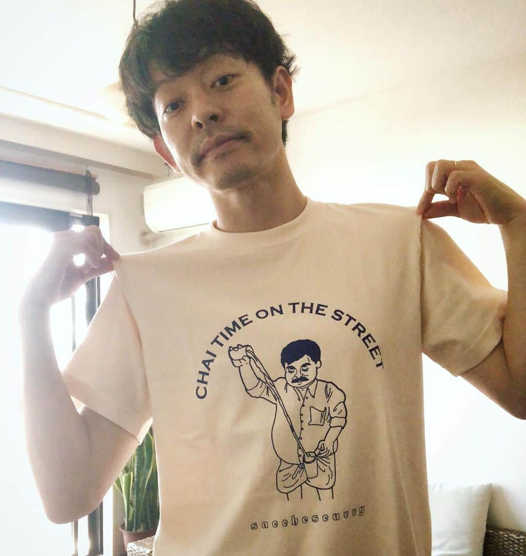 山中崇さんのインスタグラム写真 - (山中崇Instagram)「サッチェズカリーのTシャツ届いた！わーい。 #カレーの虜 #サッチェズカリー」6月25日 16時18分 - takashi_yamanaka.official