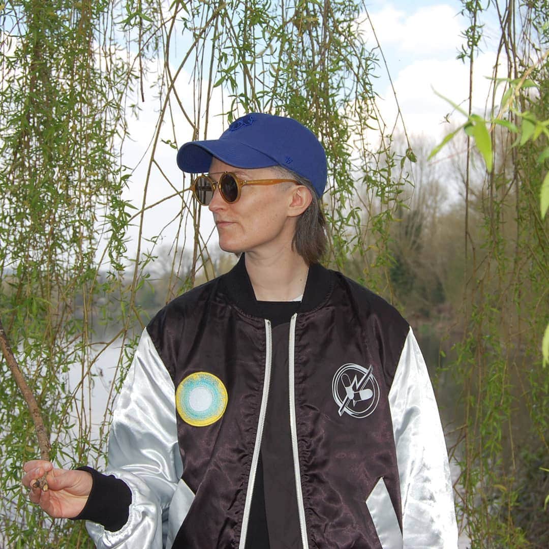 パサレラデススクアッドさんのインスタグラム写真 - (パサレラデススクアッドInstagram)「'From The Gods' Satin bomber jacket worn by @marita_fox . ''From The Gods' jackets now available in the Passarella sale, link in the bio. . As always with Passarella, made in England with Japanese fabric. . #madeinengland #madeinjapan #streetstyle #mensstyle #mensfashion #unisex #streetwearfashion #streetwear #london #tokyo #hypebeast #tokyofashion #londonfashion #tshirt #england #japanfashion #jacketstyle #jacket」6月25日 16時21分 - passarelladeathsquad