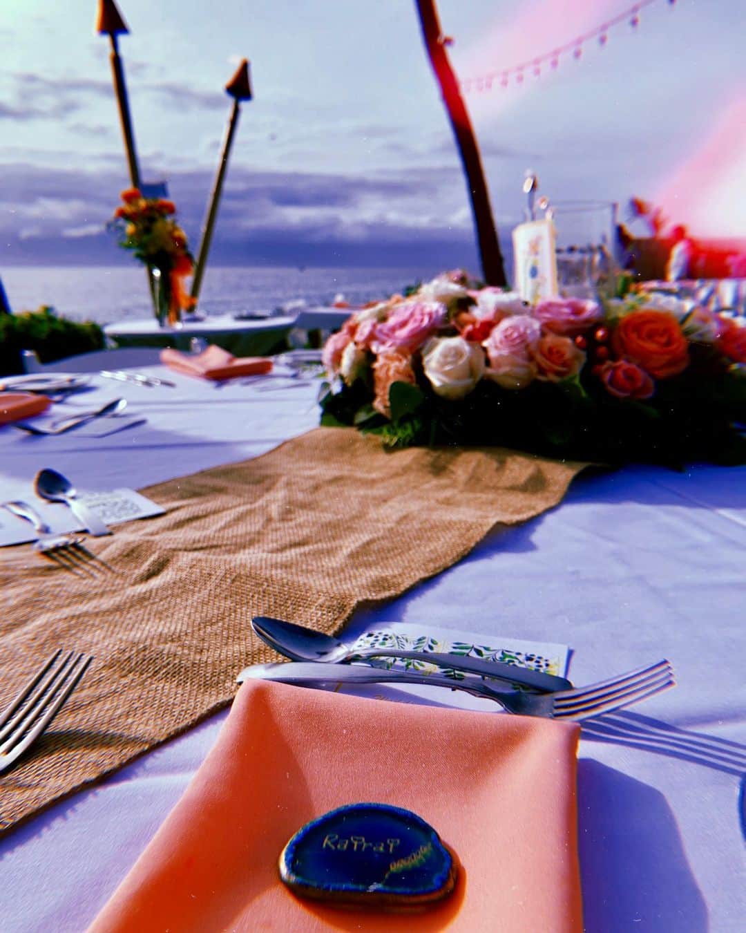 来夏さんのインスタグラム写真 - (来夏Instagram)「#🏝 とてもステキな  wedding party でした💒✨ マウイにこれて感謝です☺️ #maui #island #hawaii #weddingparty #palmtrees」6月25日 7時40分 - rairairaika