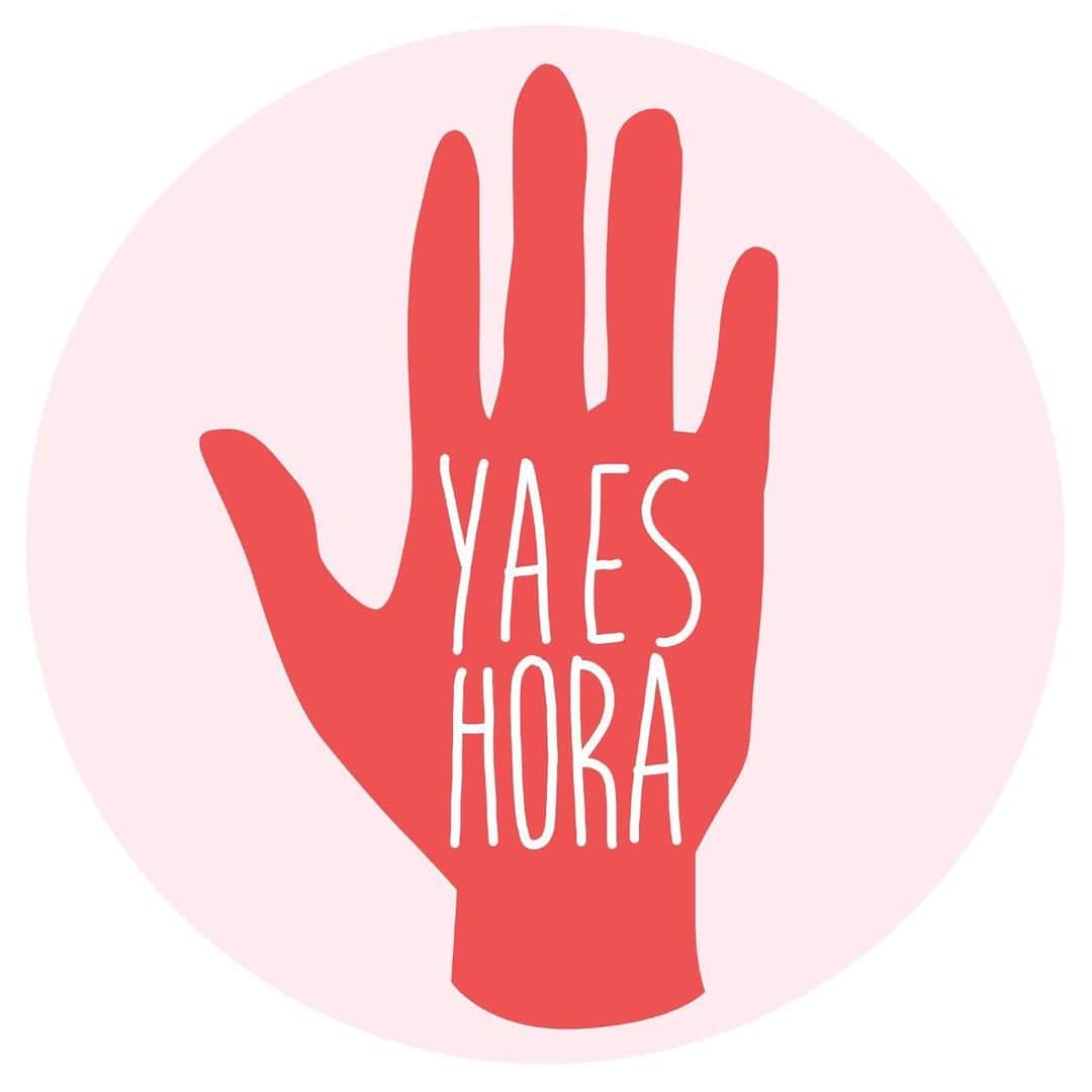 カーラ・ソウザのインスタグラム：「Felicidades a todas y todos los nominados de esta noche en los Arieles. Hoy declaro en solidaridad con mis hermanas #YaEsHora de que tengamos espacios de trabajo libres de violencia, acoso u hostigamiento. #YaEsHora #TimesUp」