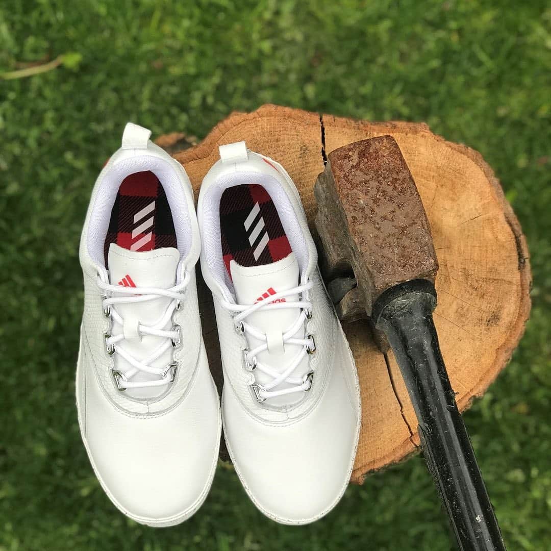 adidas Golfさんのインスタグラム写真 - (adidas GolfInstagram)「A 🇨🇦 beauty. Women’s Canada Edition #adicross PPF. Available exclusively on adidas.ca at the link in bio.」6月25日 8時01分 - adidasgolf