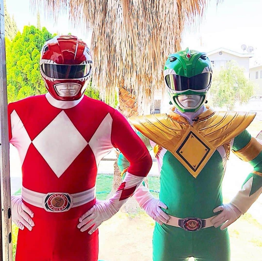 ジョシュア・デイビット・エバンスさんのインスタグラム写真 - (ジョシュア・デイビット・エバンスInstagram)「Coming soon... #LifeAfterPowerRangers #RedRanger #GreenRanger」6月25日 8時01分 - joshuadtown