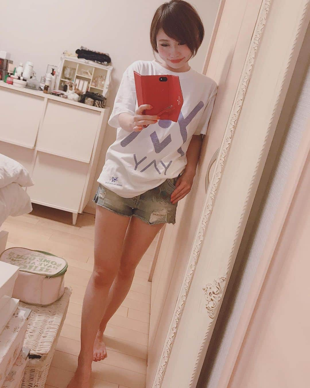 Karinさんのインスタグラム写真 - (KarinInstagram)「YAY T-shirt✨ Funtime Productionsからグッズが発売されてるよ☺️ ＊ 私が着てるのはYAYのロゴT✨他にもFuntime Pro.のロゴTやキャップ、サンバイザー、ビーチタオルetc... ＊ COOLでCUTEなデザインなので皆さんチェックしてね❤️ ＊ ライブ会場や通販で購入できます✨ ＊ https://funtime-pro-shop-1.myshopify.com #yay #funtimeproz #funtimeproductions #karin #シンガー #シンガーソングライター #音楽 #音楽好きな人と繋がりたい  #ライブ #写真 #live #photo #music #ilovemusic #livemusicphotography #musicgram」6月25日 9時35分 - karins_flavor