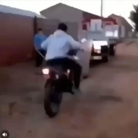 ホセ・レイエスのインスタグラム：「Cumplío el objetivo subir el motor 😫」