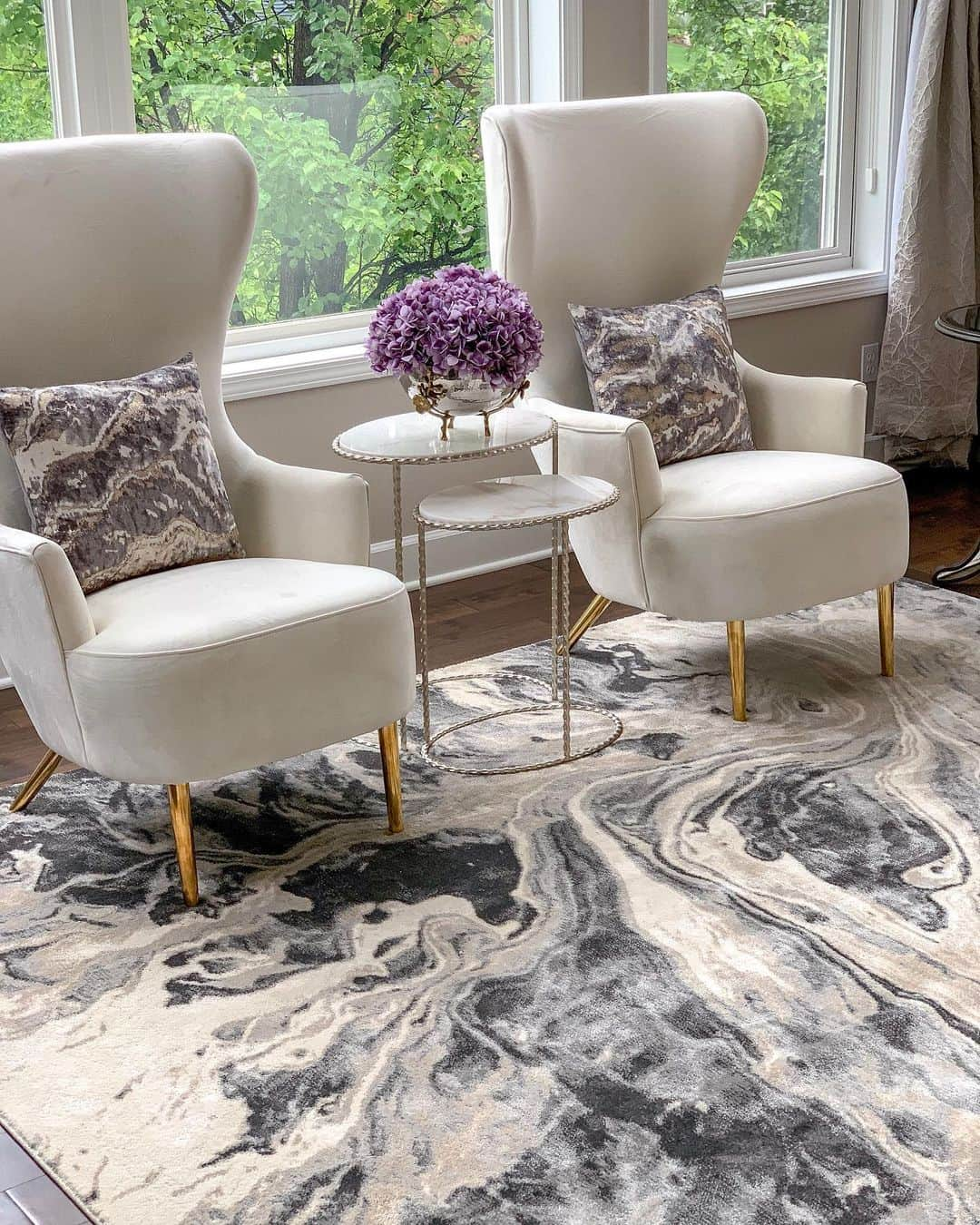 さんのインスタグラム写真 - (Instagram)「‼️GIVEAWAY CLOSED‼️ congratulations to @ricopbk4eva !! I’ve partnered up with @nourison to give one of you a chance to win my Inspire Me! Abstract Charcoal Rug AND a set of two Inspire Me! Velvet And Metallic Marble Pillows! To enter:  1. Make sure you’re following me and @nourison  2. Tag a friend below- you can enter up to 5 times. 1 friend per entry.  3. Have to be in US 4. That’s it!  The giveaway ends Wednesday the 26th at Midnight and we will announce the winner Thursday the 27th! Good luck everyone! 💃🏻」6月25日 10時06分 - inspire_me_home_decor