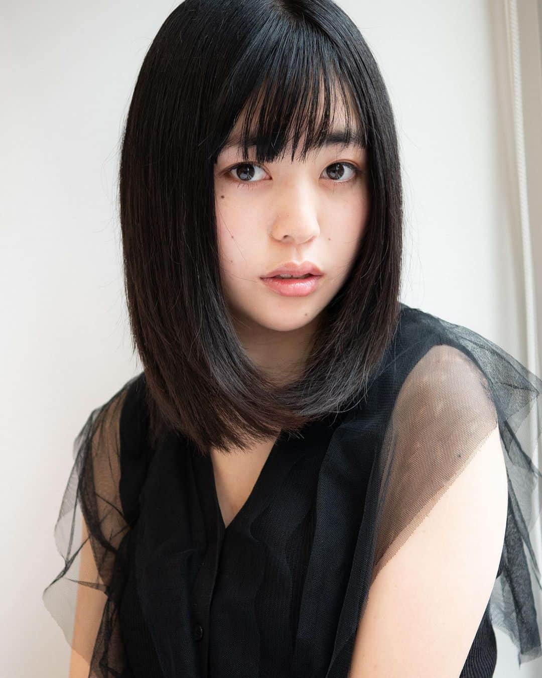 長津 健一郎のインスタグラム：「ファインダーの先にある作り手のイメージとモデルさんのイメージがマッチするときに最高の写真になる ドンドンチャレンジしよう！美容師は最高に楽しい仕事^_^ 今日は横浜で美容学校のガイダンスに参加します！ 最高の出会いがあるはず！  コンセプト nothing can be more beautiful ナッシング キャン ビー モア ビューティフル ————————————— ---------------------------- #GranCieux  #quatrochiba #サロモ  #メイク #美容 #ヘアスタイリスト  #ひたちなか #コーディネート#コーデ #quatro  #hairstyle  #hairstyles  #hairstylist  #ヘアサロン#ファッション#千葉中央 #撮影会 #撮影 #モデル #撮影モデル募集 #サロン #水戸 #instagood #photooftheday #love #followme」