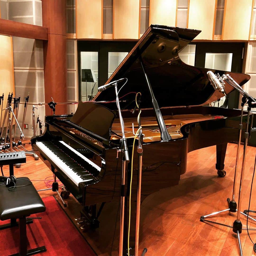 上杉洋史のインスタグラム：「530040 D #piano #steinway #venue #todayspiano #instapiano #pianophotography」