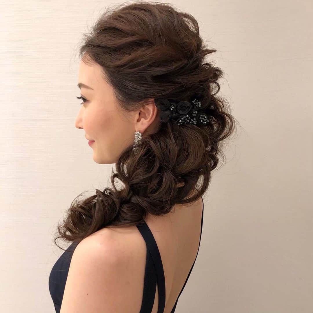 Tomoyo Kitamuraさんのインスタグラム写真 Tomoyo Kitamurainstagram 先日のお客様 明日香さん Asuka Blair 大人可愛いサイドダウン ヘアメイク ヘアセット ヘアアレンジ ヘアスタイル 銀座 美容師 ウェディング ウェディングヘア ブライダル