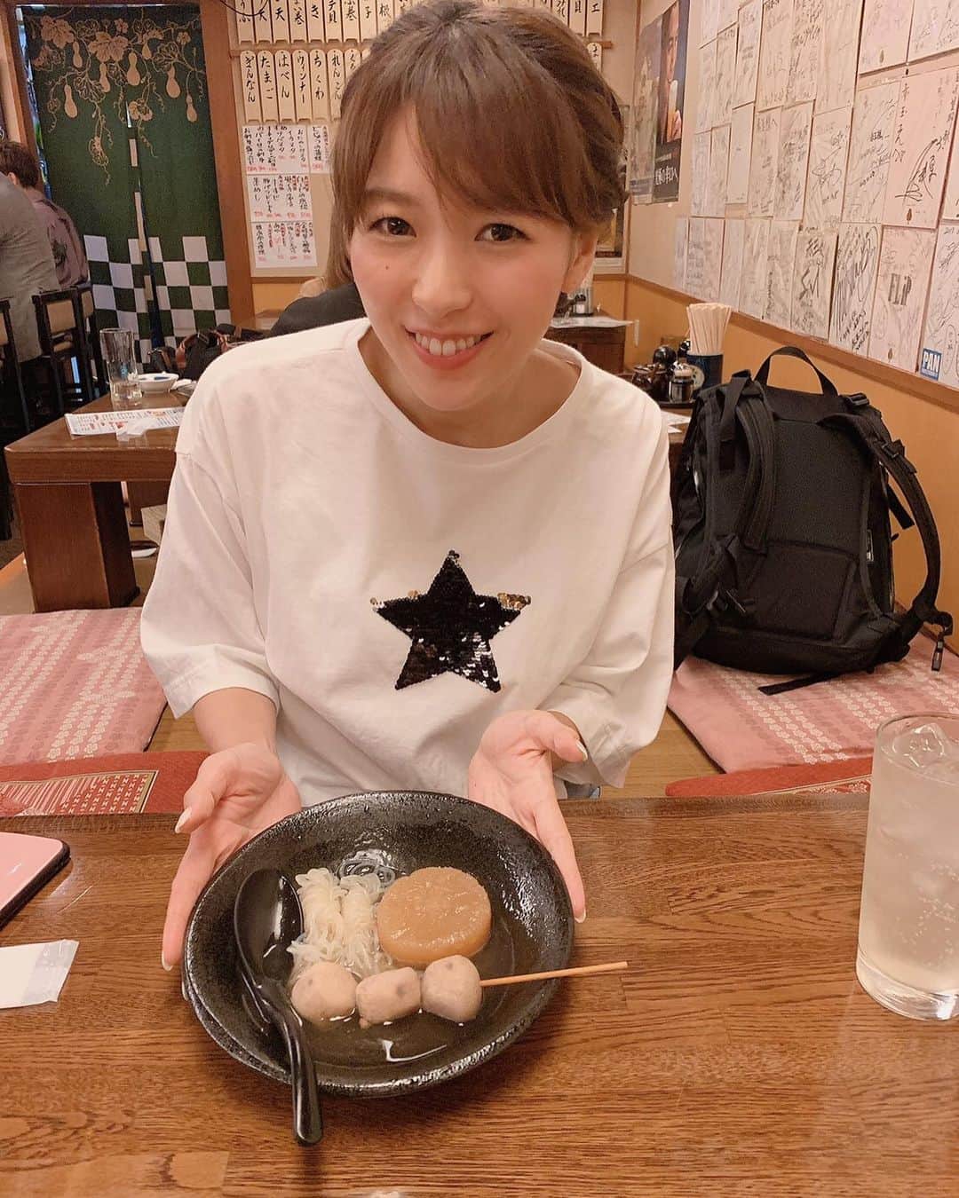 林弓束さんのインスタグラム写真 - (林弓束Instagram)「1日目の夜ごはんは、 おおはしという焼肉やさんと、 赤玉というおでんやさんをはしごしました🤣💗 おおはしという焼肉屋さん、 牛タンステーキが美味しかったよー‼️ 赤玉のおでんもしみしみ最高🍢✨ @saki313apo ちゃんが親切に色々教えてくれて😍 美味しいごはんにありつけました💗 . . #金沢旅行 #金沢グルメ #石川旅行 #金沢ごはん #おおはし #赤玉 #女子旅 #女ふたり旅 #おんなふたり旅 #女子旅行  #ちゃんゆづ旅行記」6月25日 11時45分 - hayashiyuzuka