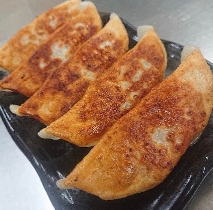 みまつ食品 餃子工房RON ひとくち餃子とキャベツサイダーのインスタグラム