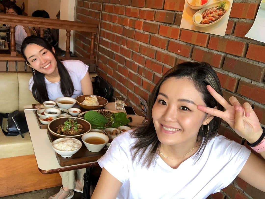 佐藤仁美のインスタグラム：「🍽 Memory of Korea.  ご飯ばっかり食べてた。 お陰さまで、たぷたぷになって帰国。  汗をかこう！  #Korea #koreanfood」
